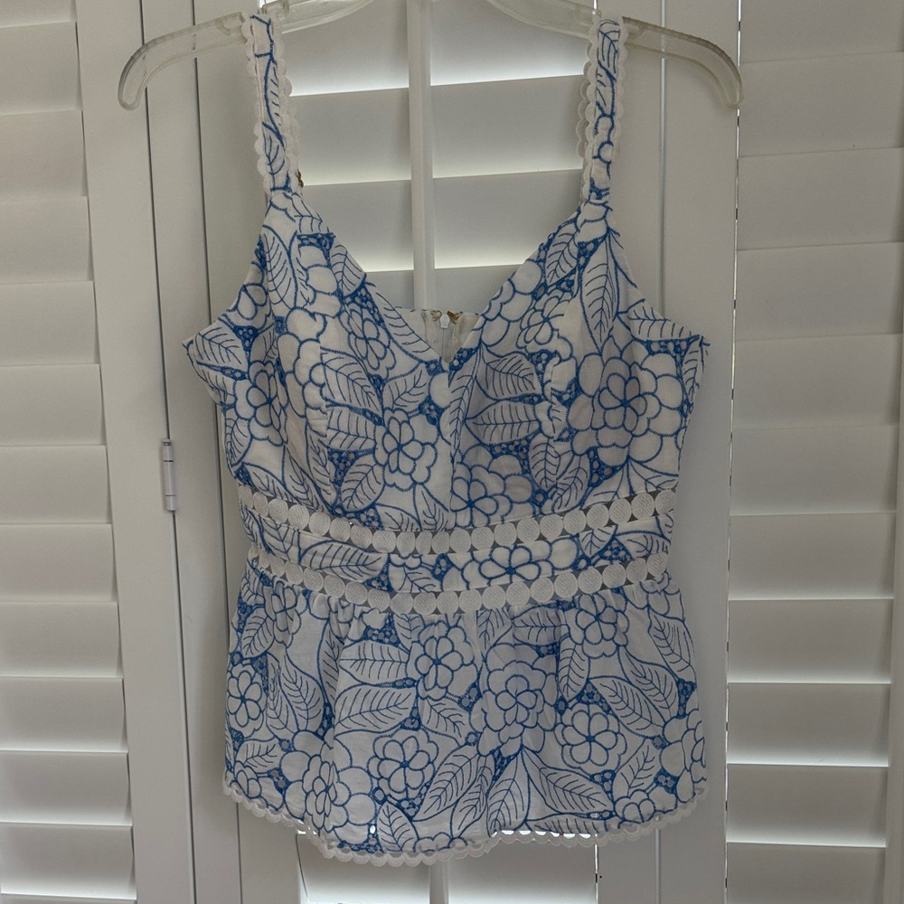 NWOT Lilly Pulitzer Tiah Eyelet Top